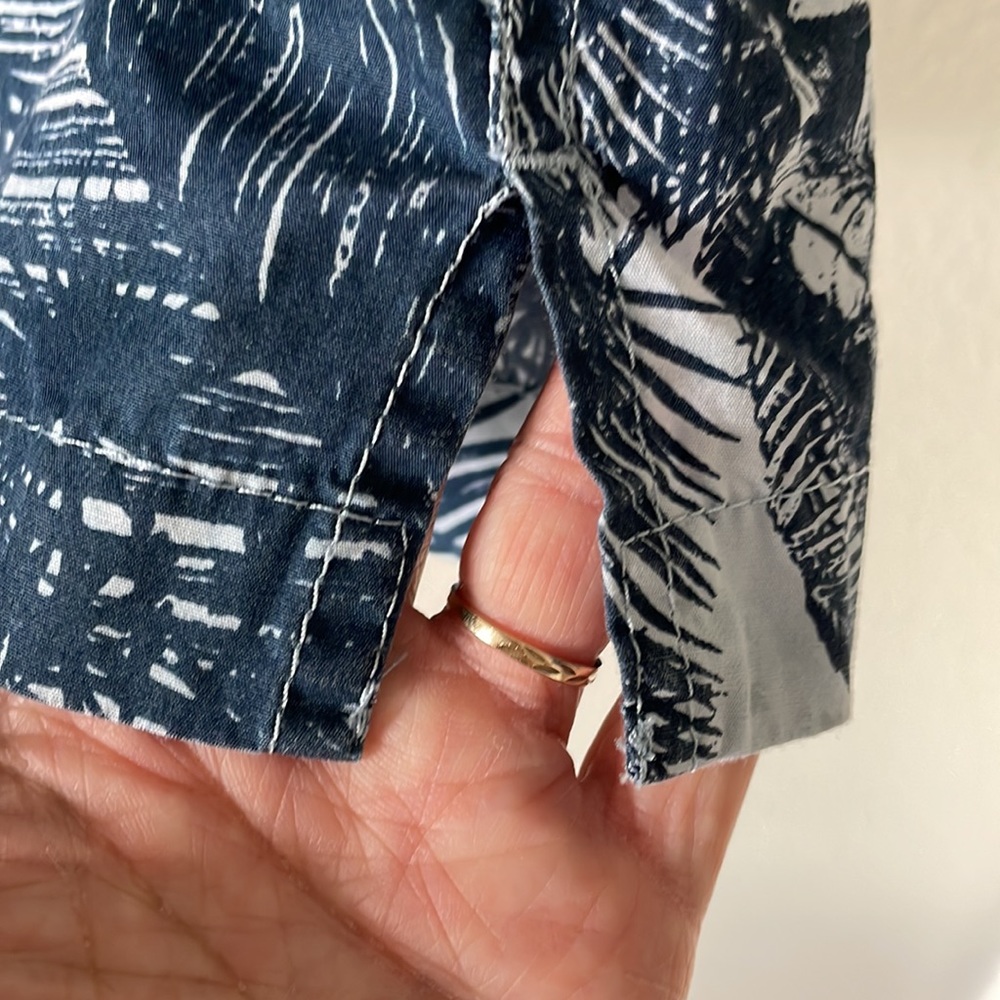 Hurley button down - Picture 3 of 6